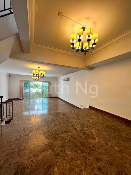 4 Bed Terraced House (Landed) for Rent in  Eastwood Centre - Image 7